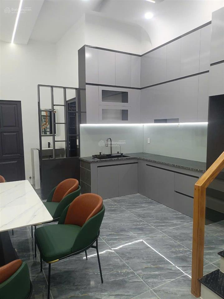 Cần bán nhà riêng 3 tấm + sân thượng + sổ hồng hoàn công & hỗ trợ vay ngân hàng