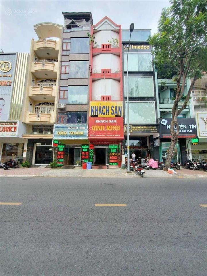Chính chủ cần bán nhà mt bàn cờ q3, dt căn 9x15m, 4 tầng nhà mới giá 28 tỷ