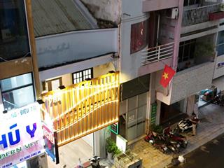 Khan hiếm mt quận 1 nhỉnh 20 tỷ, mặt tiền nguyễn văn giai quận 1, dt 4x15m 2 tầng nhà mới !