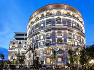 Bán tòa khách sạn góc 2 mt lê thánh tôn bến nghé q1 (12 x15m) hầm 10 tầng giá 250 tỷ