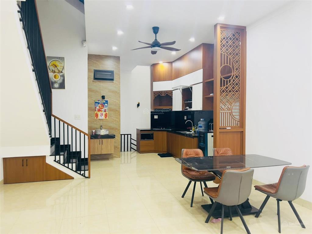 Cho thuê nhà nguyên căn mặt tiền trần quý cáp buôn ma thuột, 80m2, 4pn, đường rộng 30m, 14tr/tháng