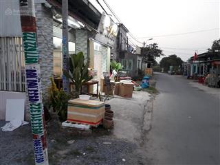 Đang bị ngân hàng dí nến bán nhanh đường bà triệu. sát bên chợ và bệnh viện hóc môngiá 650 triệu