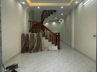 Bán chung cư mini trung tâm phố xốm~45m2x5 tầng,7 phòng kín cho thuê/ cách 10m ra lối ô tô tải