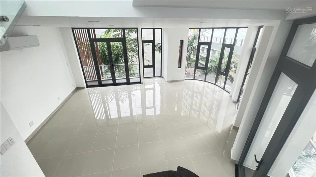 Nhà mặt phố lê đức thọ, p. 15 gò vấp, dt 151m2 chi với 16 tỷ