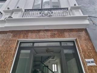 Cần bán căn 3 tầng cam lộ  hùng vương 2,05 tỷ