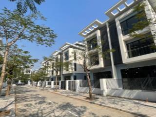 Chính chủ bán biệt thự dương nội 180m², hướng đông nam 33 tỷ. 0942 693 ***