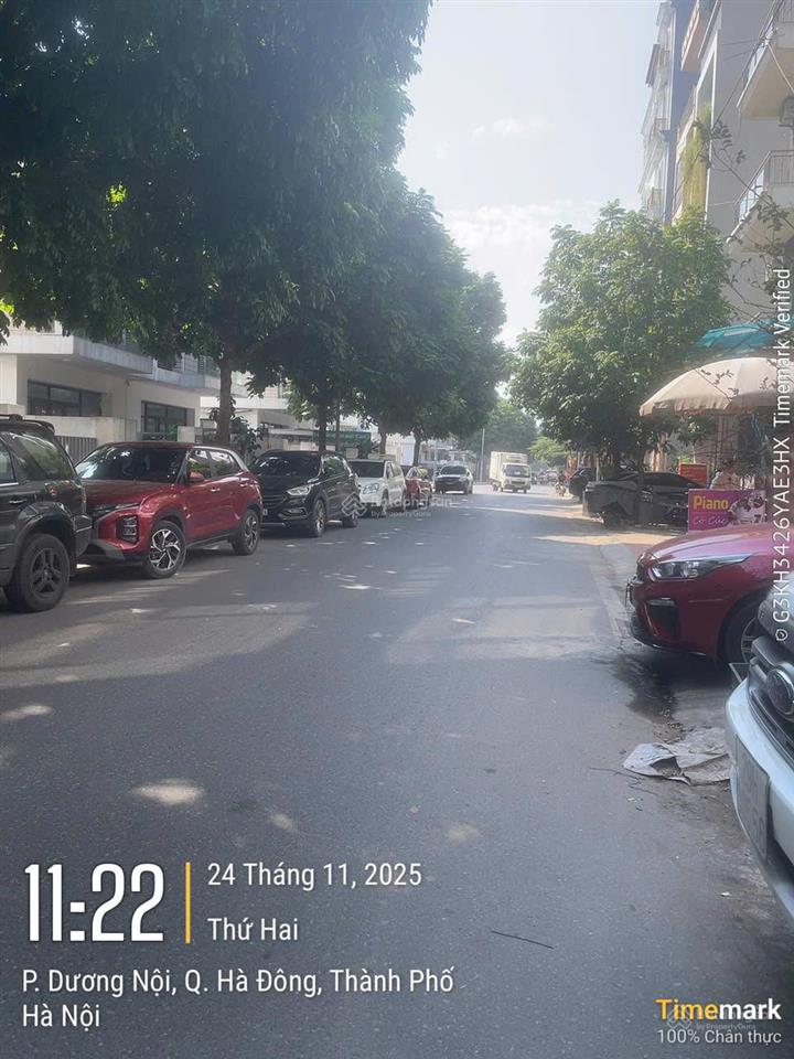 Bán biệt thự 189m2 mặt đường 16m kinh doanh đỉnh, giá 38 tỷ