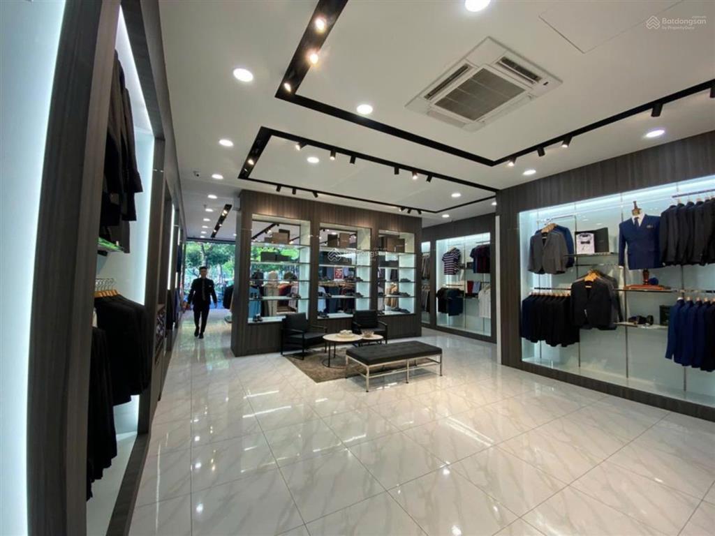 Cho thuê nhà mặt tiền 386a lê văn sỹ gần cây xăng lê văn sỹ  quận 3
