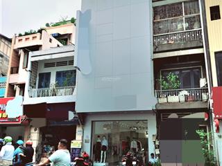 Cho thuê mặt tiền kinh doanh thời trang.