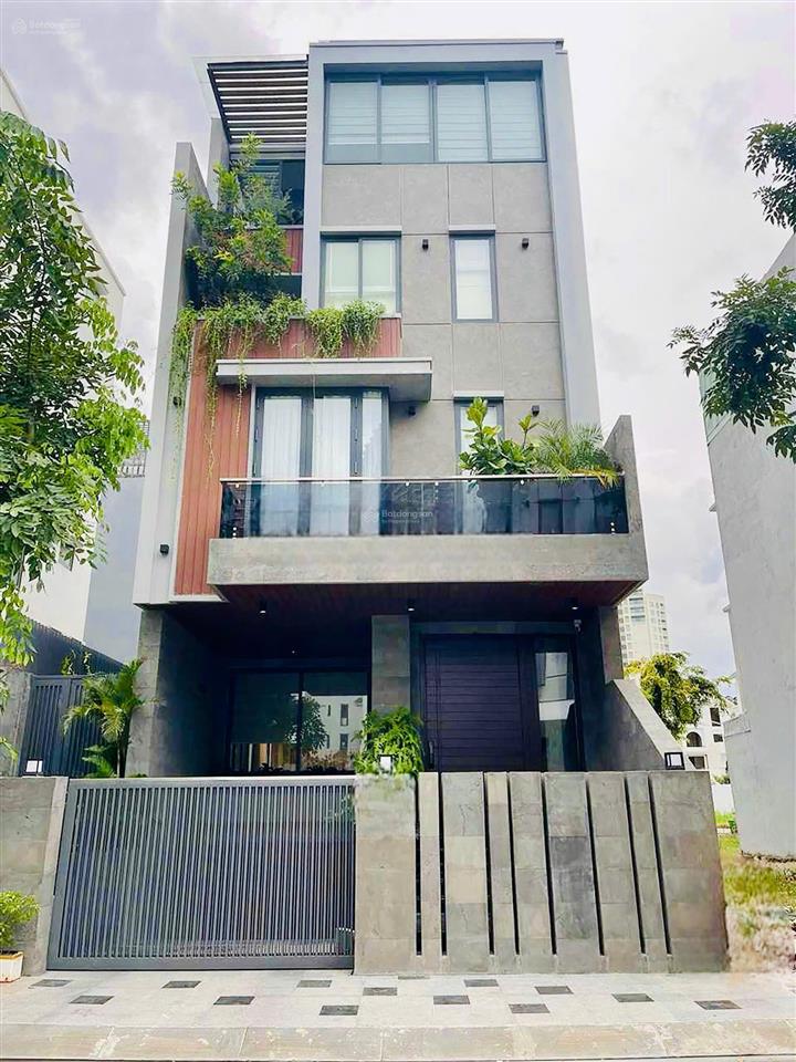 Có dự định đi nước ngoài nên cần cho thuê gấp nhà gần chợ hoàng hoa thám
