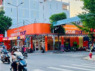 Mặt tiền cách mạng tháng tám, q. 3  dt 7.8 x 22m  2 tầng  hđt 70 triệu / tháng  giá 58 tỷ