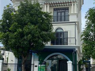 Biệt thự hoa lan, q. pn  dt 8x16m, cn 120m2  4 tầng  hđt 100 tr/tháng  giá 32 tỷ