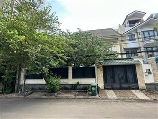 Đất siêu rẻ ngay quốc hương, p. tđ, quận 2  dt 17 x 25m  hđt 100 triệu/tháng  giá chỉ 40 tỷ