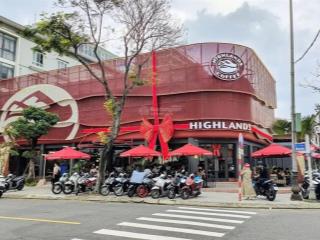 Giá tốt góc 2mt cao đức lân, q2  dt 10 x 20m, 196m2  2 tầng  hđt 120 tr/th  giá 68 tỷ