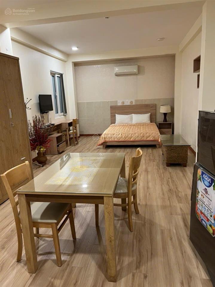 Nguyễn thị minh khai quận 1 ngang 10x33m 5 tầng thang máy gồm 28chdv cao cấp giá chỉ 260tr/m2