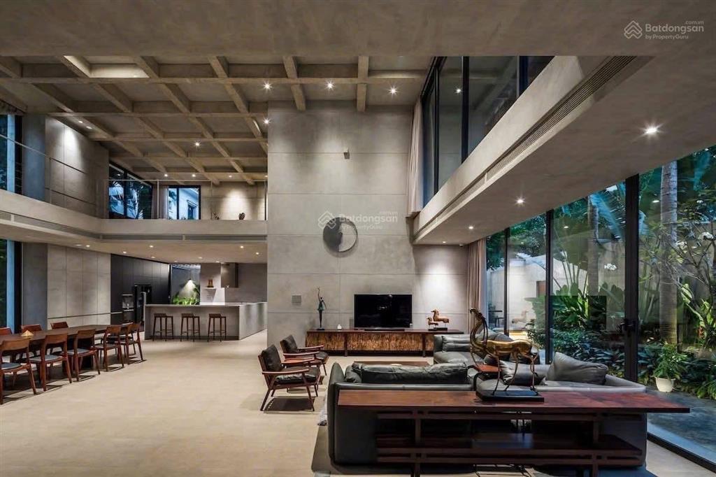 Nhỉnh 130 tỷ sở hữu biệt thự khu khách sạn đệ nhất tân bình ngang 35m full nội thất cao cấp