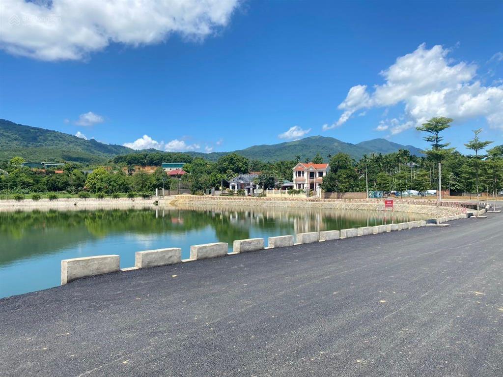 Chính chủ bán 1141m2 view hồ đất cha ông để lại làm resort nghỉ dưỡng, đường thông (k tiếp mô giới)