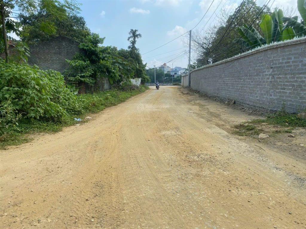 Chính chủ bán 1141m2 view hồ đất cha ông để lại làm resort nghỉ dưỡng, đường thông (k tiếp mô giới)