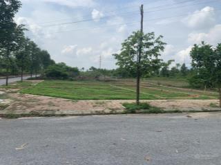 Bán lô góc dt 78m2, tdc đhqg, đường 8m vỉa hè 3m, giá nhỉnh 3 tỷ