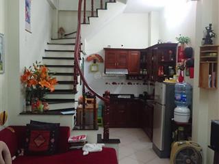 Cho thuê nhà 36m2 xây 3 tầng, ngõ ô tô vào, gần trường thpt xuân đỉnh, 7,5 tr/th