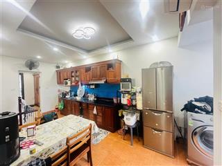 Bán căn hộ tầng 2 tt nghĩa tân, dt sư dụng 150m2 ( sổ 55m2 ) nguyên căn, 4pn, 2vs, giá 5,15 tỷ.