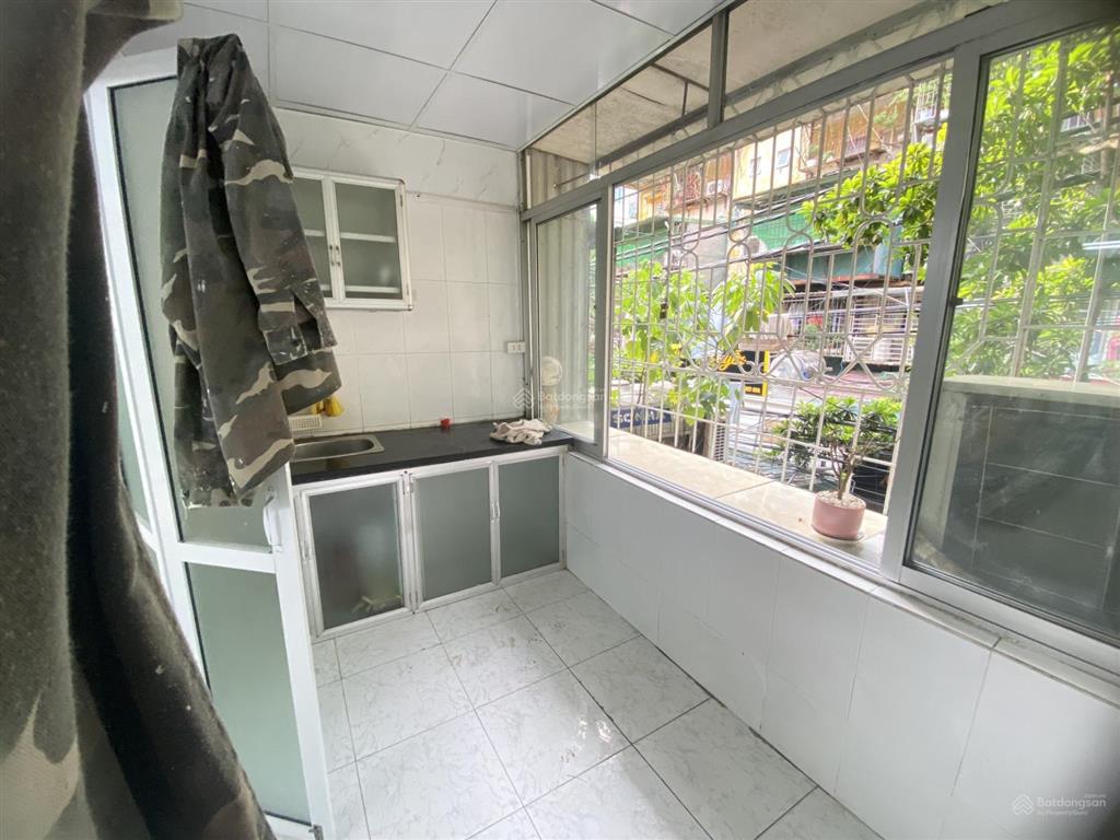 Bán căn hộ tập thể diện tích 45m2, tt nghĩa tân  tô hiệu. giá 2,4 tỷ (tl)