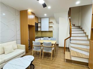 Bán nhà riêng tại phố khâm thiên, 6,5 tỷ, 30m2, 3pn + 3wc + 4 tầng, giá siêu hời