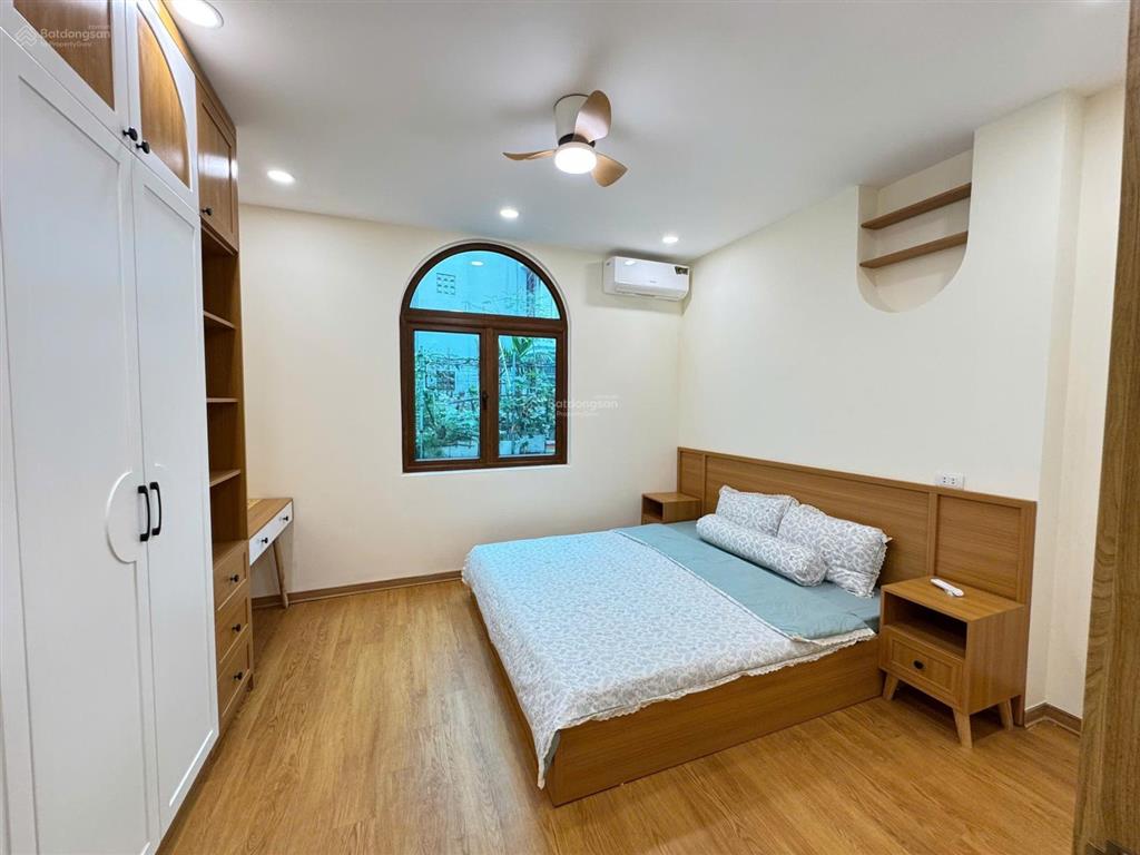 Bán nhà riêng tại phố khâm thiên, 6,5 tỷ, 30m2, 3pn + 3wc + 4 tầng, giá siêu hời