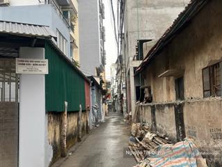 Tòa nhà chdv ôtô qua. 7t thang máy. 70m2  17 phòng kk. hệ thống pccc đủ. phương canh  nam từ liêm
