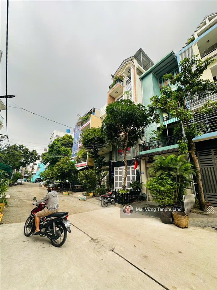 Bán nhà đường 10m nguyễn sơn, phường phú thọ hoà, quận tân phú (4mx18m)(5 tấm)(11.7 tỷ)(thang máy)