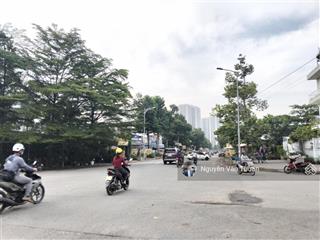 Cần bán lô đất ngay cổng trường mầm non long bình