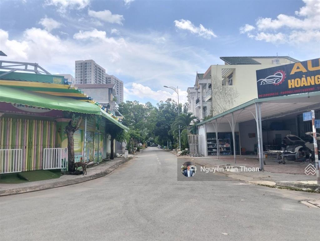 Bán đất tặng căn nhà cấp 4. ngay vinhomes