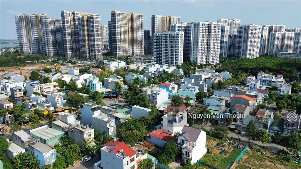 Bán đất mặt tiền đường 9a thông vinhomes