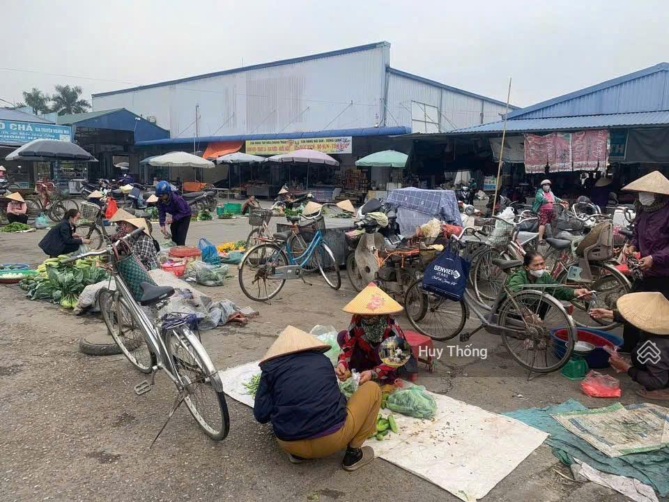 Bán gấp 4 lô mặt chợ trung tâm phố chợ lương sơn, kinh doanh hái ra tiền