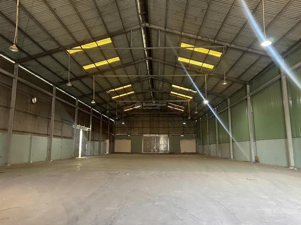 Kho xưởng bình tân, mặt tiền quốc lộ 1a, 1200m, 90tr, sẵn trạm 300kv, cont 24/24, chưa pccc