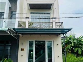 Nhà mới 100% giá rẻ chưa từng có chỉ 4,950tỷ full nội thất đẹp long lanh kdc hồng loan