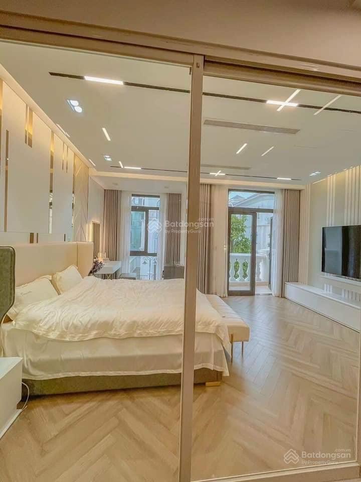 Cần cho thuê biệt thự full đồ siêu sang mặt biển vinhomes ocean park  0358 285 ***