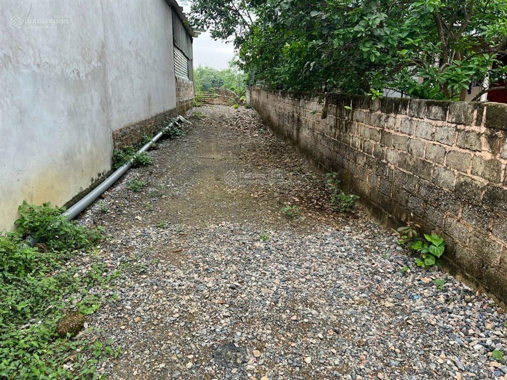 Bán 1250m2 thổ cư, đất vuông, xã tân tiến, chương mỹ, hà nội. cách đường chính 10m.  0973 304 ***
