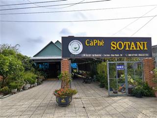 Bán lỗ quán cafe tây ninh. giá bán chỉ bằng 1 nửa giá trị quán. tặng toàn bộ nội thất như hình