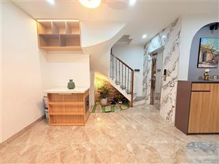 Ảnh thật 100%. bán nhà phường liễu giai chỉ 7.8 tỷ, dt 35m2 x 7 tầng thang máy mới, 4 phòng ngủ