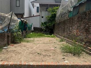 Cần bán 64m2 mt 4,3m đường thông xóm vang, cổ loa.