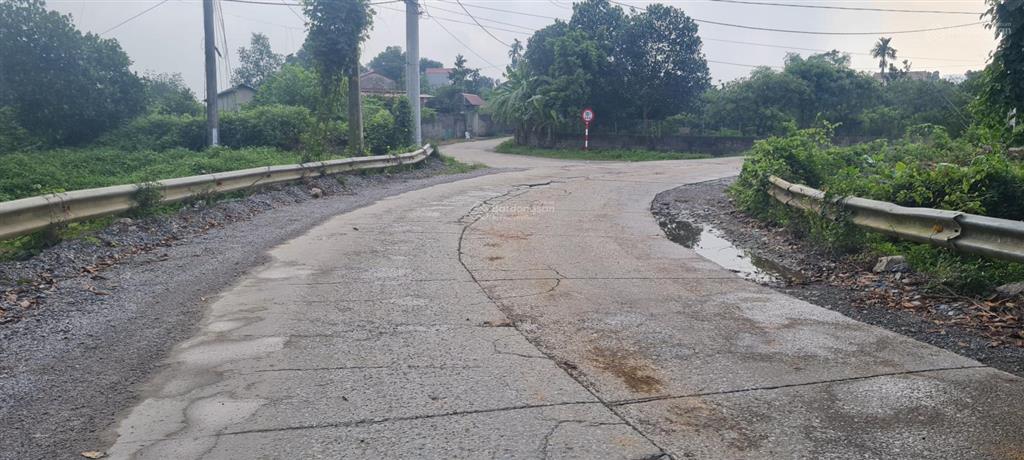 Bán đất phân lô tại lương sơn hòa bình, giá rẻ chỉ 3,2tr/m2
