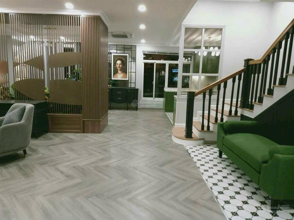 Siêu phẩm phú gia 110 tỷ  330,6m2, dtsd 613m2 kế bên công viên, hồ bán nguyệt, an ninh tuyệt đối