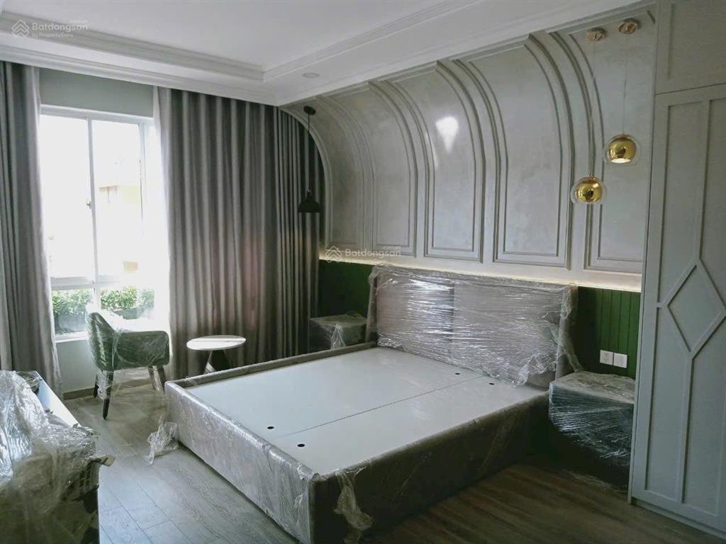 Siêu phẩm phú gia 110 tỷ  330,6m2, dtsd 613m2 kế bên công viên, hồ bán nguyệt, an ninh tuyệt đối