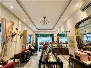 82m2  5 tầng mặt tiền quận 1 đinh công tráng nhà thờ tân định, sàn gần 300m2 sổ vuông đẹp 36 tỷ tl