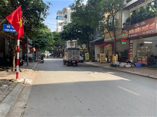 Mặt phố phú diễn, vỉa hè  kinh doanh  ô tô tránh, đỗ. kinh doanh sầm uất. 60m, 20 tỷ