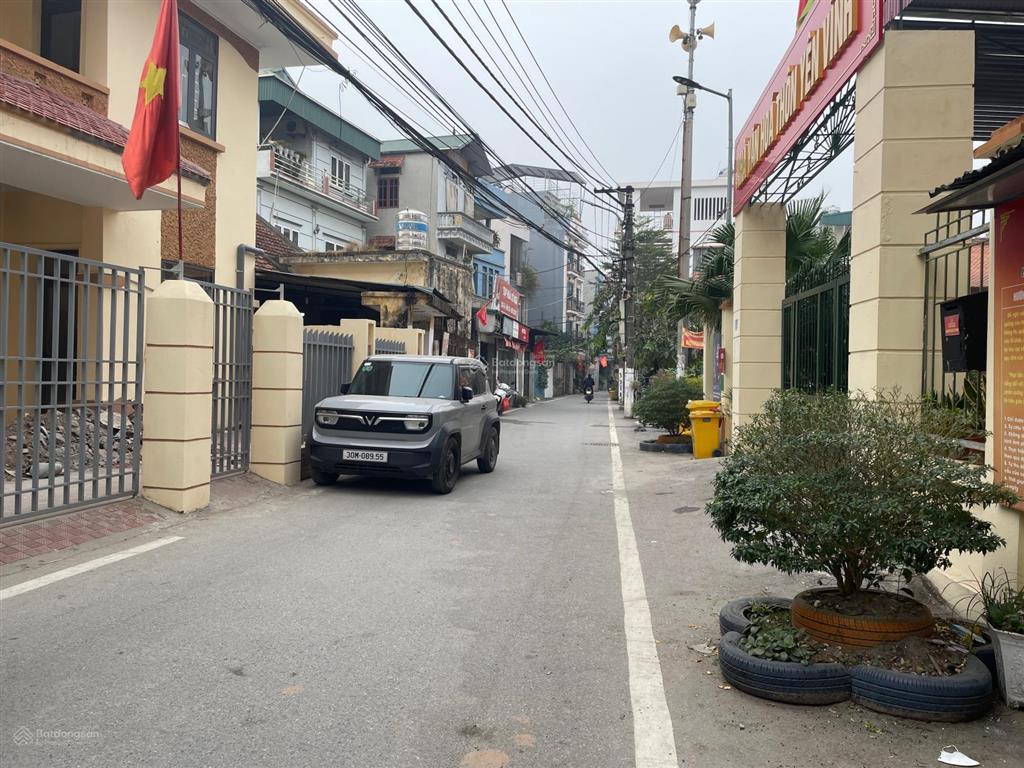 Kim chung  hoài đức. 65m2*6t thang máy. ô tô đỗ cửa. 15 phòng khép kín. 12.8 tỷ