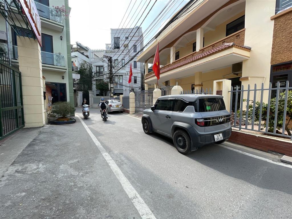 Bán nhà mặt phố  lô góc kim chung  hoài đức, ô tô tránh, đỗ  kd  vp. 40m2, 10.5 tỷ