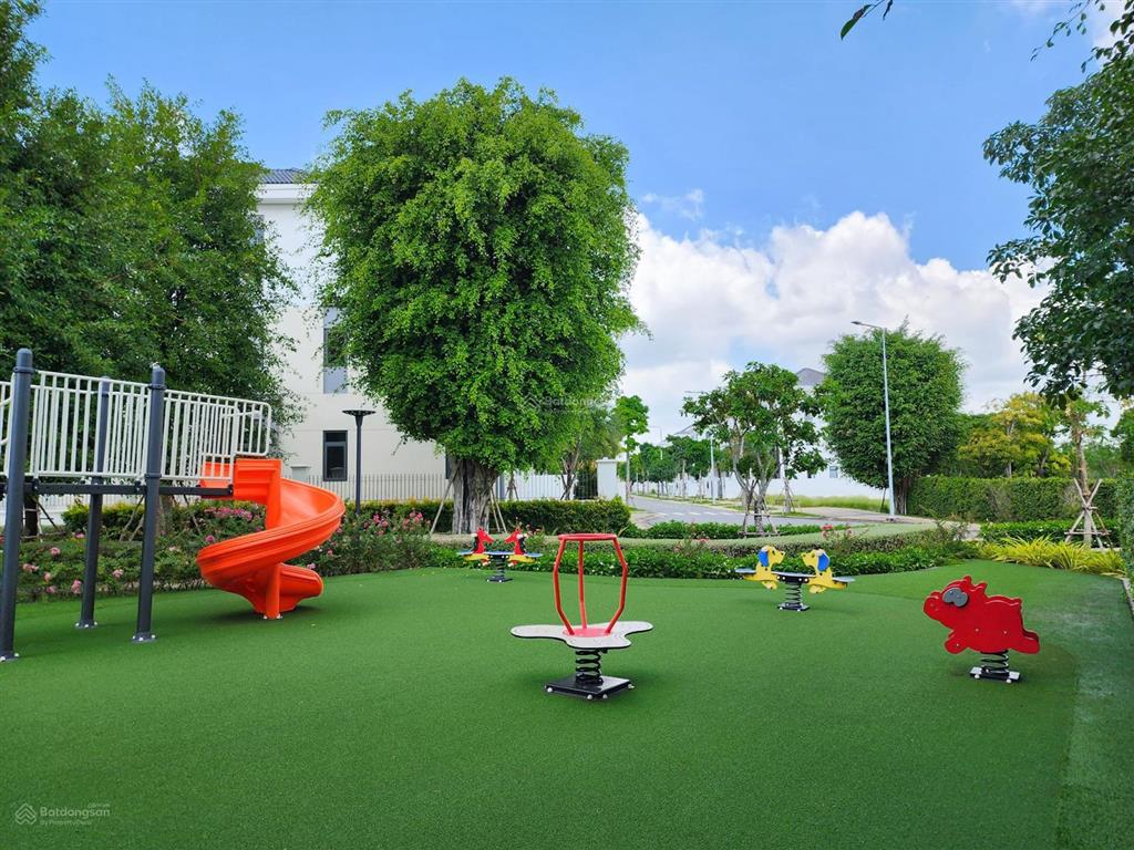 Bán gấp aqua city 8x20m giá 7,3 tỷ, gần công viên, đường 14m, còn thương lượng mạnh