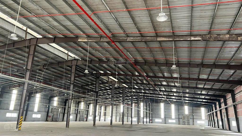 Cho thuê kho xưởng kcn hòa phú, hiệp hòa bắc giang dt 2.200m2